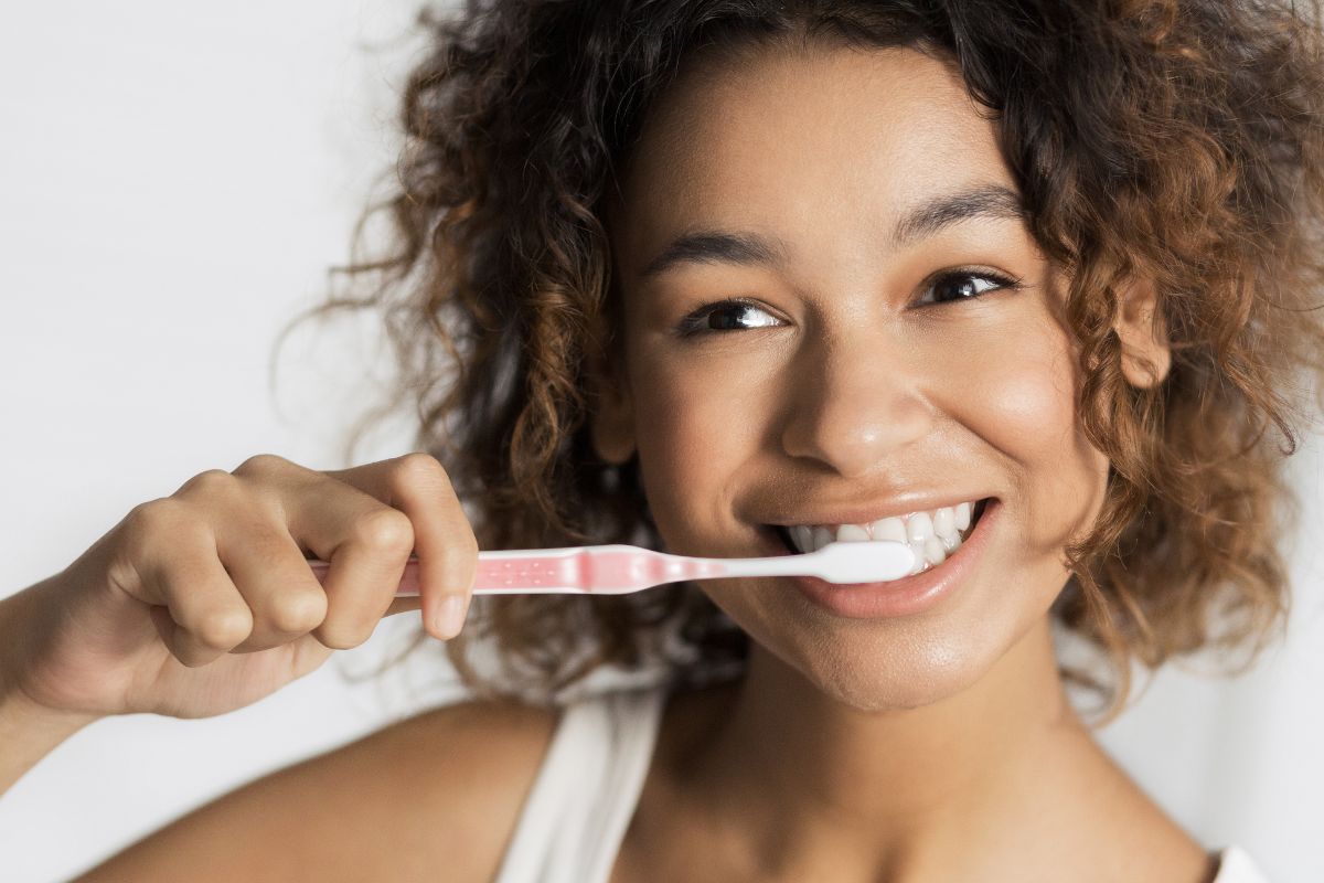 How to Brush Your Teeth Better How to Brush Your Teeth Better